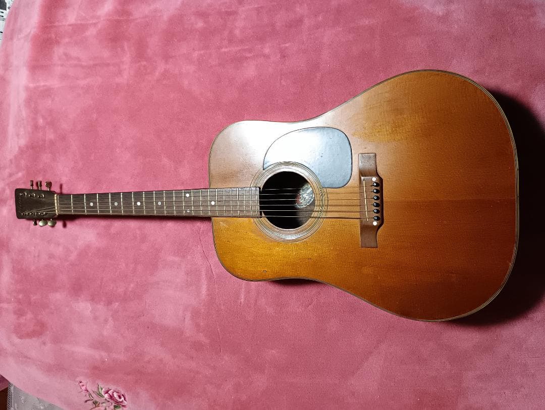 HOTAKAアコースティックギター