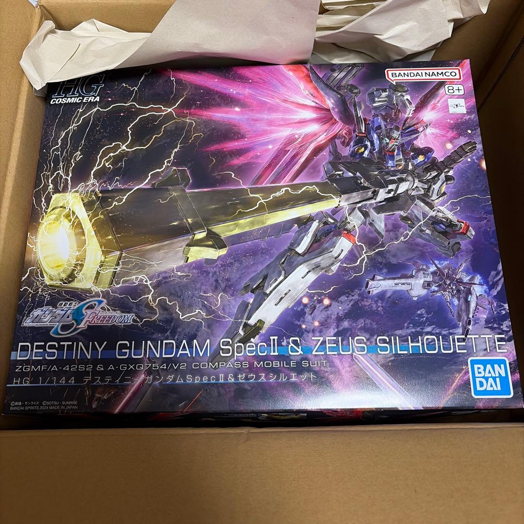 HG1/144デスティニーガンダムS pecⅡ&ゼウスシルエット　初版 HG 1/144 デスティニーガンダムSpecII&ゼウスシルエット│株式会社