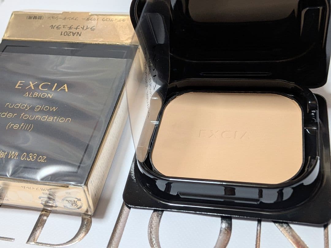 アルビオン エクシア ラディグロウパウダー ファンデーション NA201