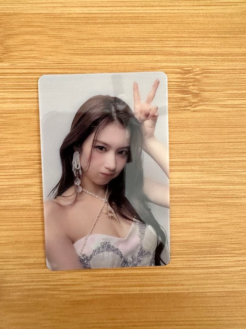 TWICE DIVE 777限定BOX 透明トレカ　サナ