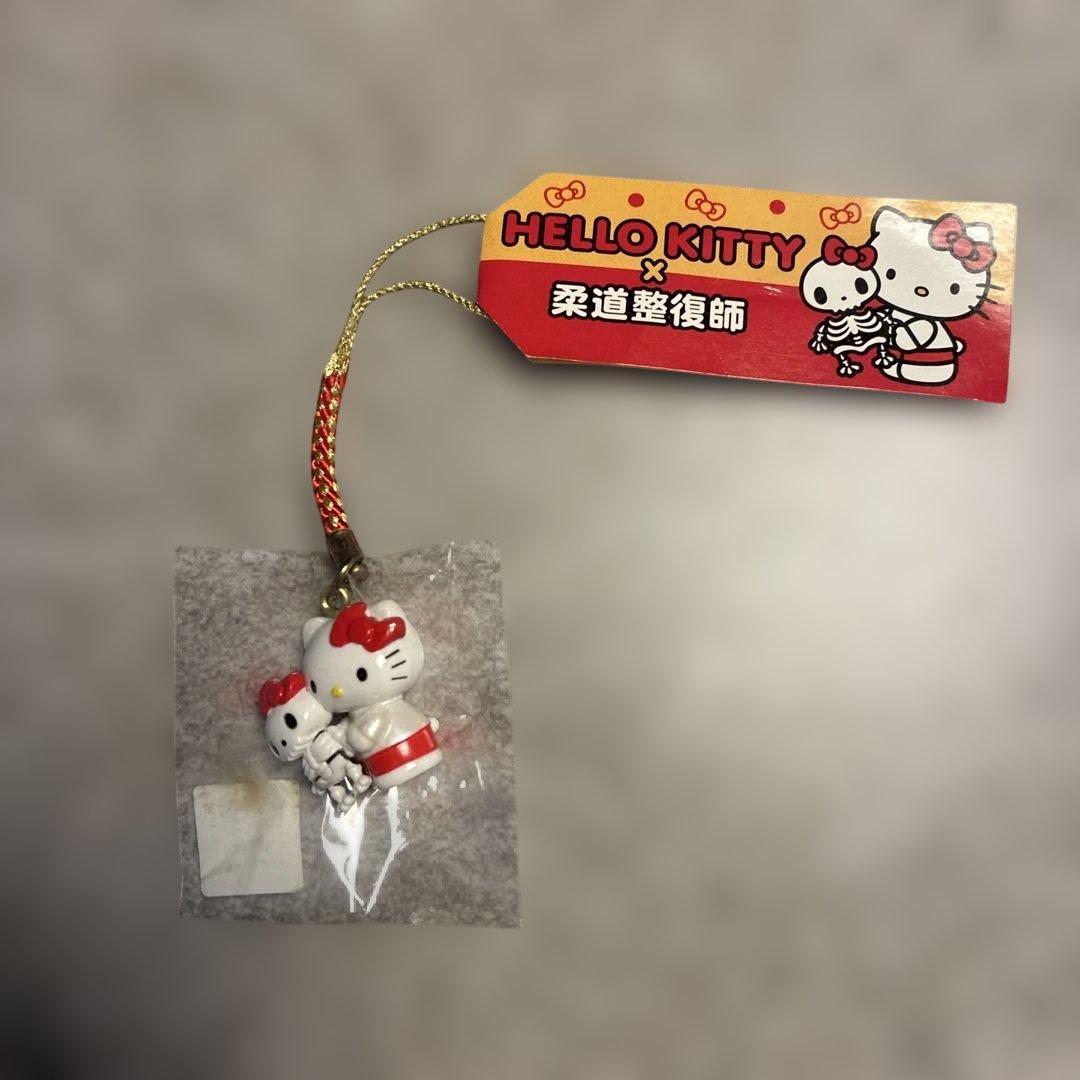 【匿名配送:人気商品】ハローキティ ストラップ 柔道整復師コラボ 2026年最新】キティ 柔道の人気アイテム - メルカリ