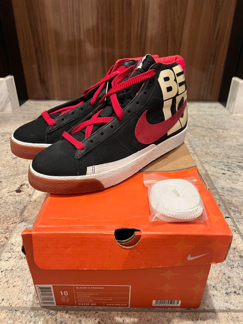新品未使用 2005年 NIKE BLAZER 73 ビューティフルルーザーズ