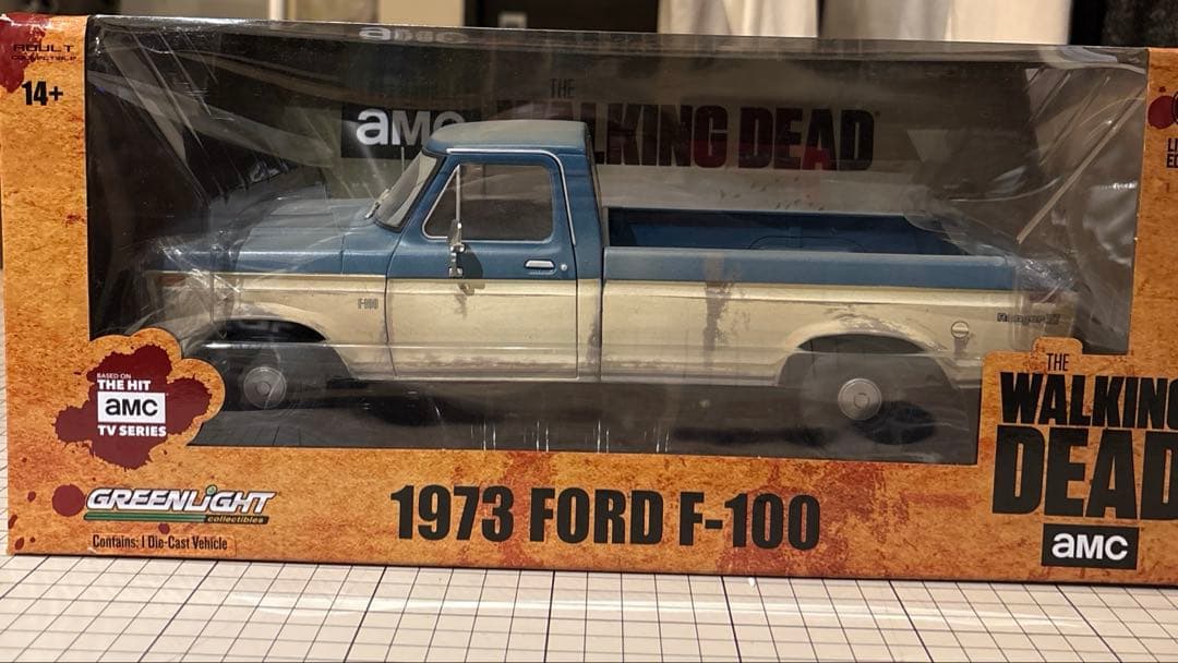 グリーンライト　1973 FORD F-100 walking dead