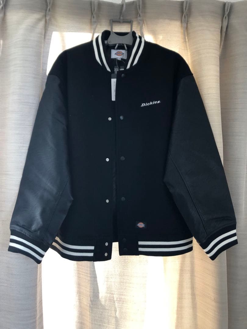 Dickiesスタジャン