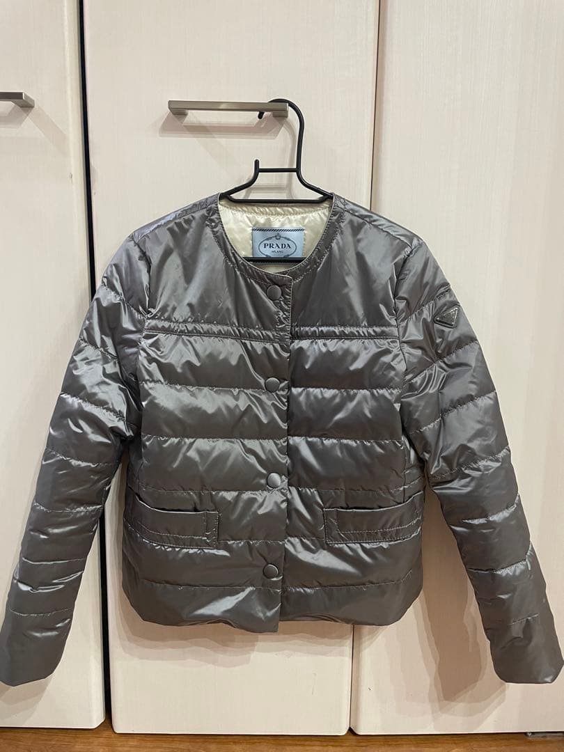 PRADA グレー ダウンジャケット