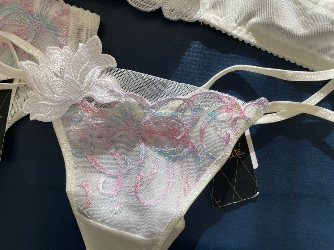 サルート D75/M 3点セット 87G 魔法少女 - メルカリ