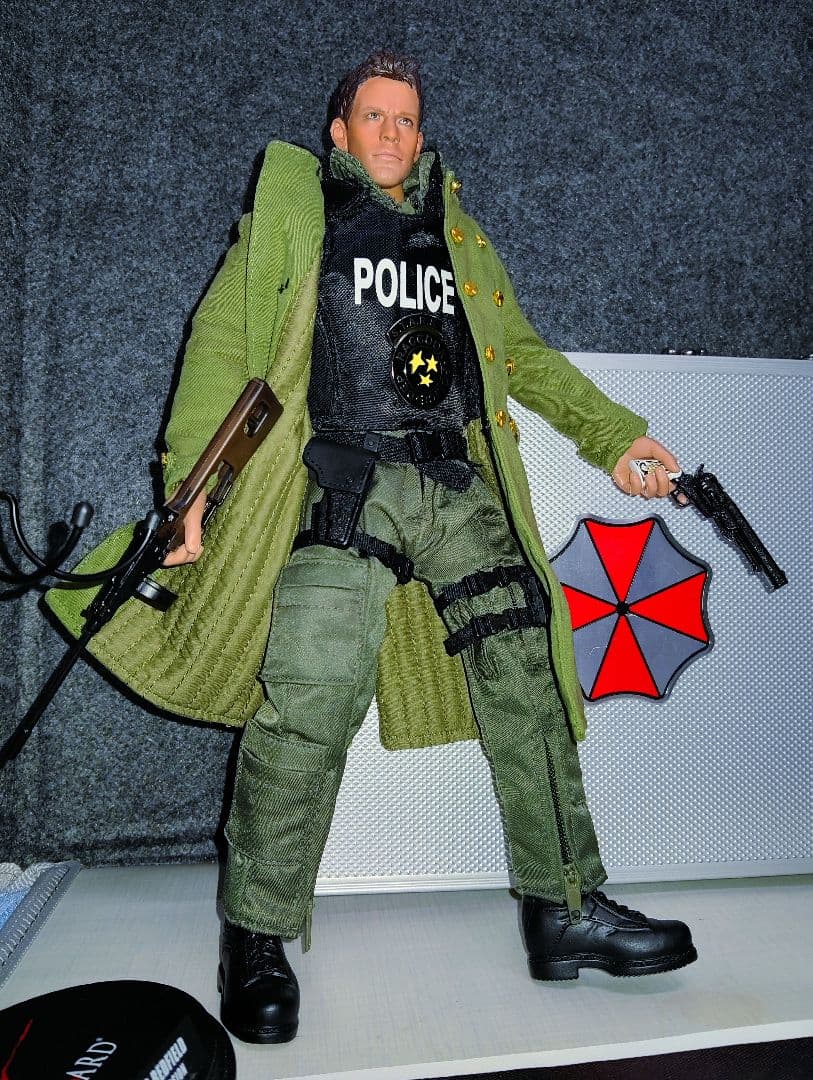 CAPCOM.バイオハザード①[クリス•レッドフィールド]1/6Size! - メルカリ