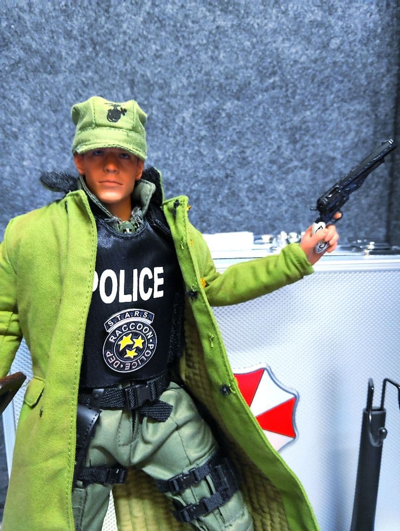 CAPCOM.バイオハザード①[クリス•レッドフィールド]1/6Size! - メルカリ