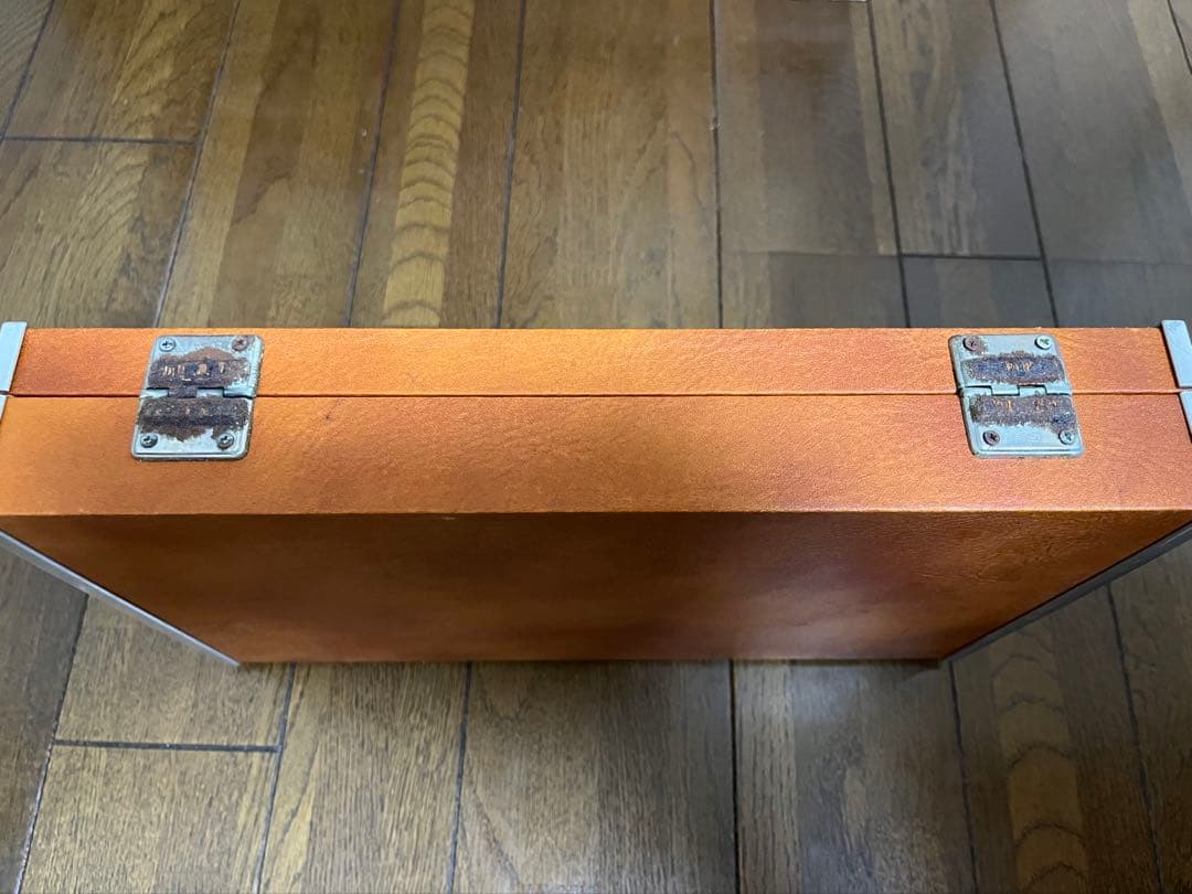 希少 ミズノ丸一 昭和 麻雀牌 背黒牌 赤ドラ丸一彫刻 - メルカリ