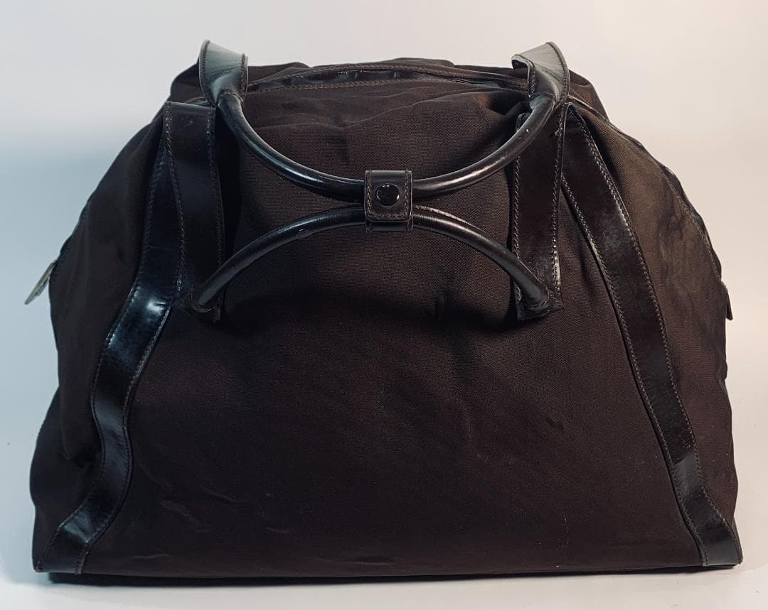 Gucci 茶色いナイロン製トートバッグ