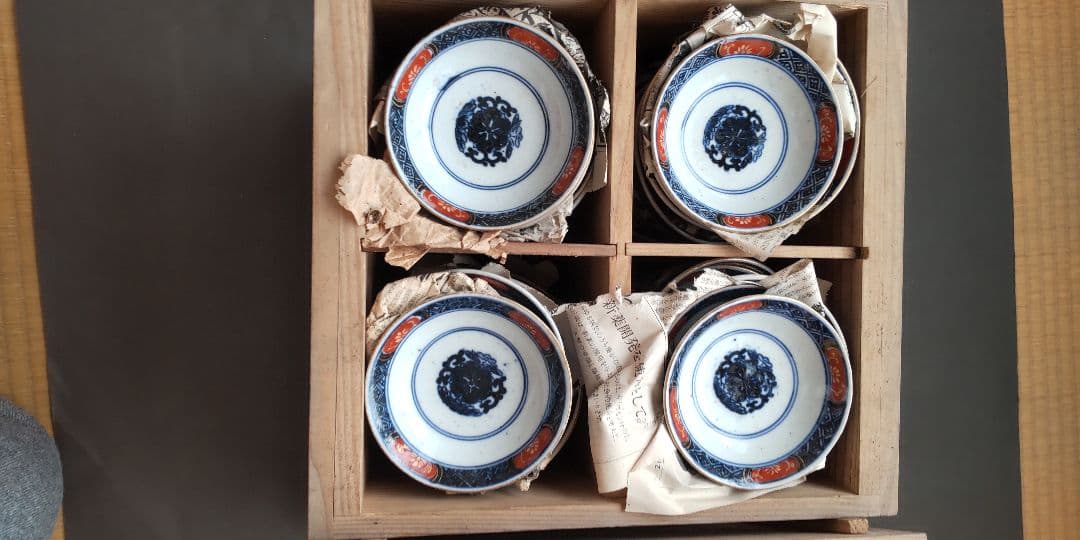 古伊万里 蓋茶碗 冨貴長春 明治18年 20客のうち5客 - メルカリ