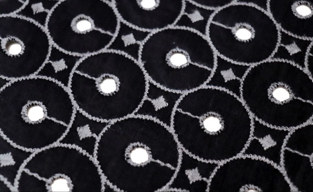 新品未使用品 希少 アルベロベロ 総刺繍 ブタさん シャツ 羽織り 黒灰