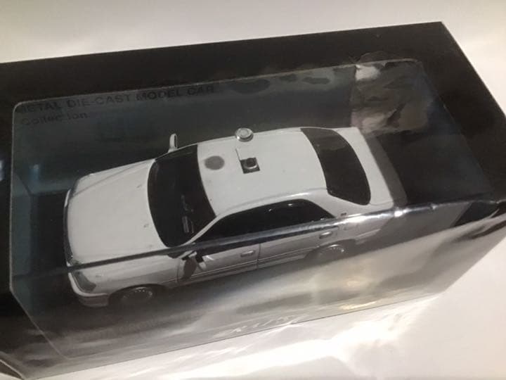 レイズ 1/43 TOYOTA CROWN 3•0ロイヤル(JZS175) ミニカー/完成品 RAI'S 1/43 トヨタ クラウン JZS175 2004 愛知県警察