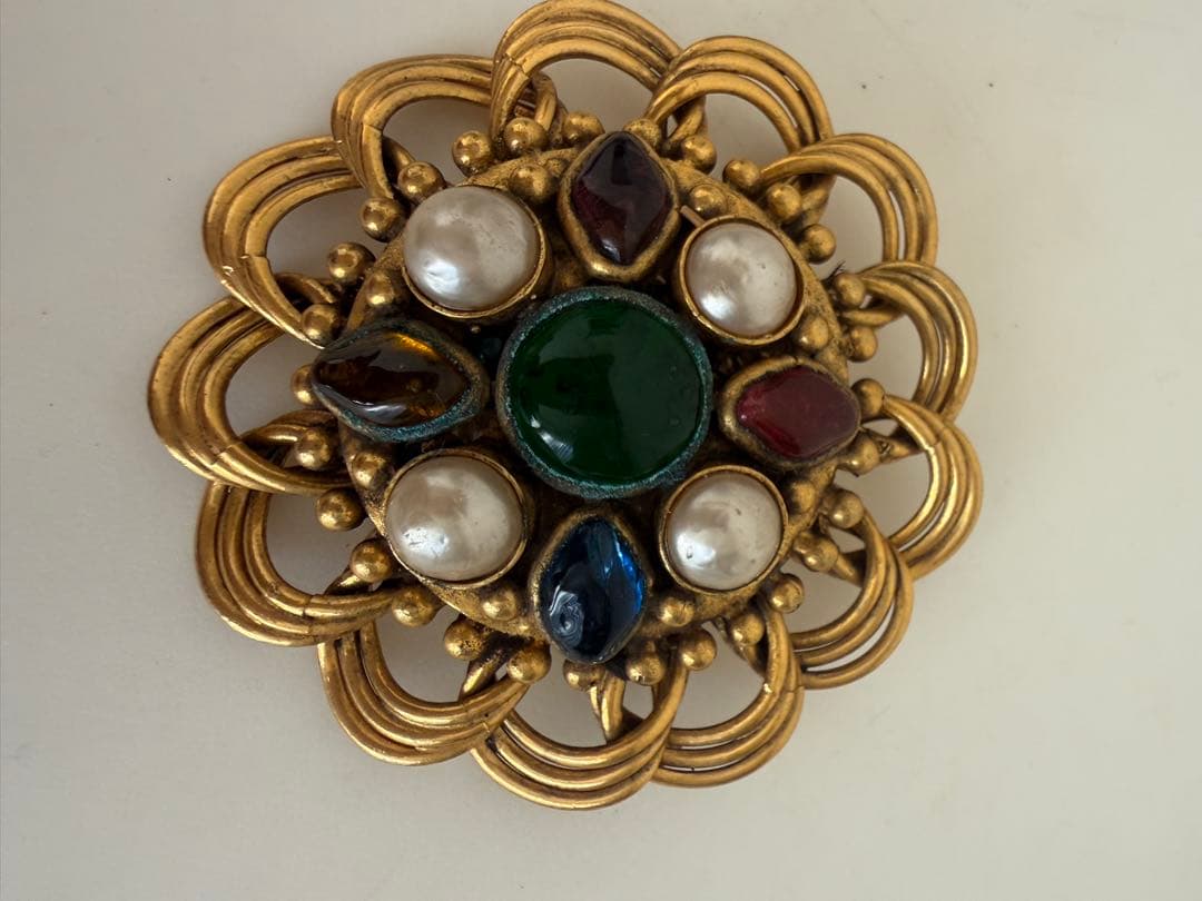 CHANEL ヴィンテージ ブローチ マルチカラーストーン ゴールド