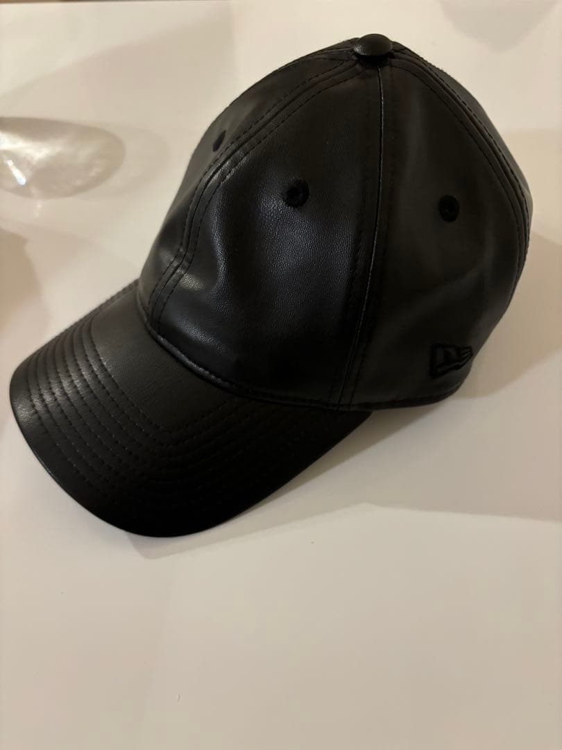 ニューエラ 9TWENTY Apple Leather アップルレザー ブラック - メルカリ