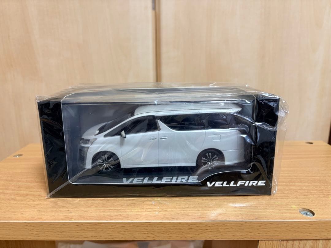 30後期ヴェルファイア　カラーサンプル　VELLFIRE ミニカー ホワイト