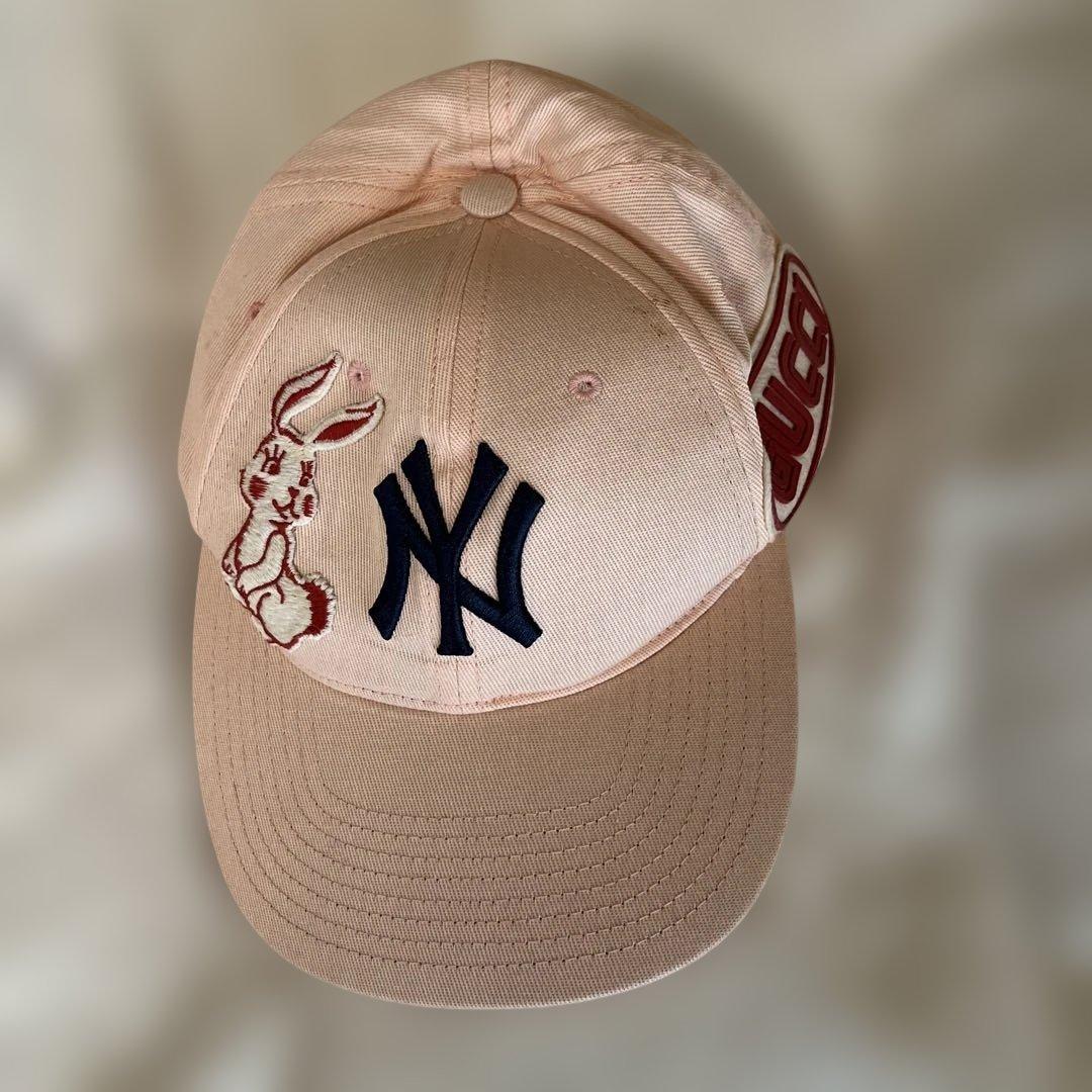 GUCCI ピンク ベースボールキャップ