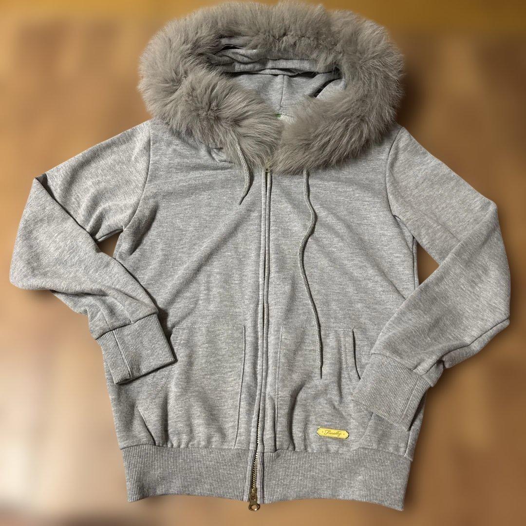 安室奈美恵25th Anniversaryフォックスファー付きパーカーグレーM