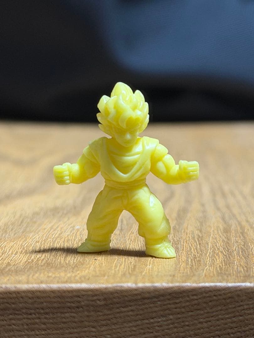 ドラゴンボール　超サイヤ人　孫悟空　ドラ消しミニ