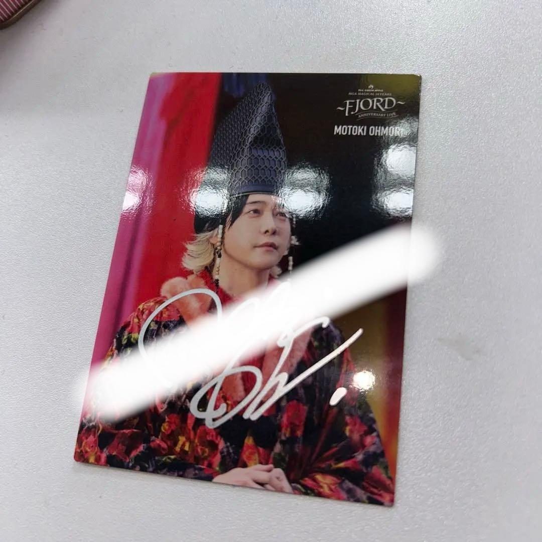 Mrs. GREEN APPLE 大森元貴 直筆サイン入りフォトカード - メルカリ