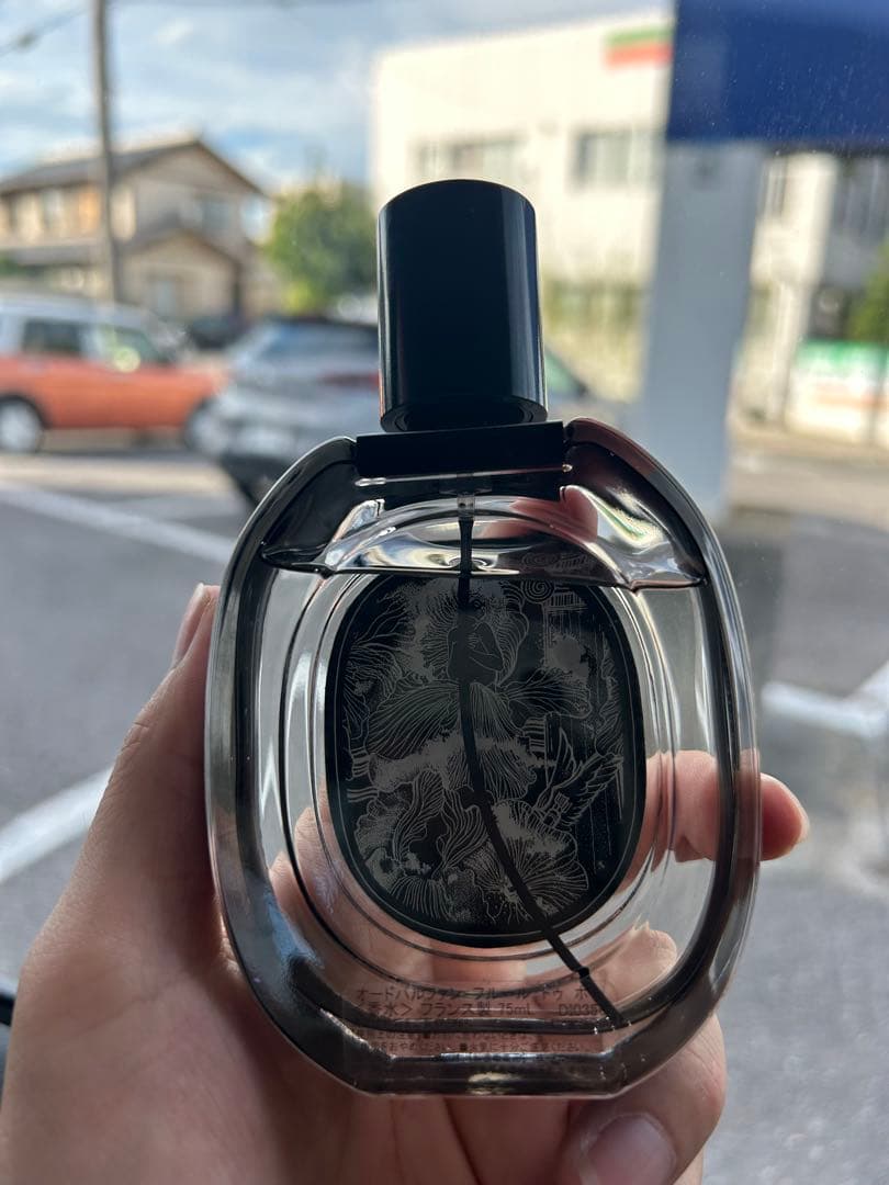 diptyque FLEUR DE PEAU 香水