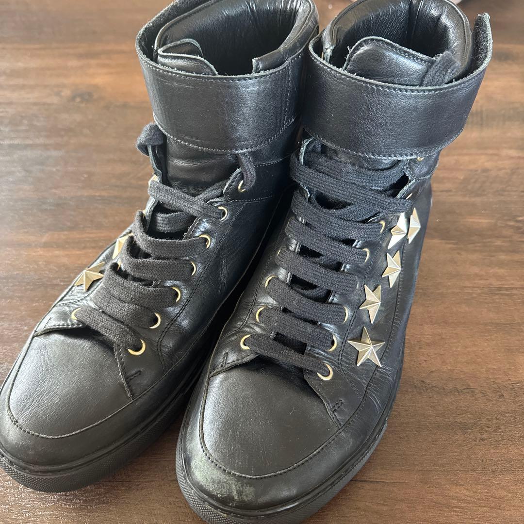 ジバンシー　スタースタッズ付きブラックハイカットスニーカー