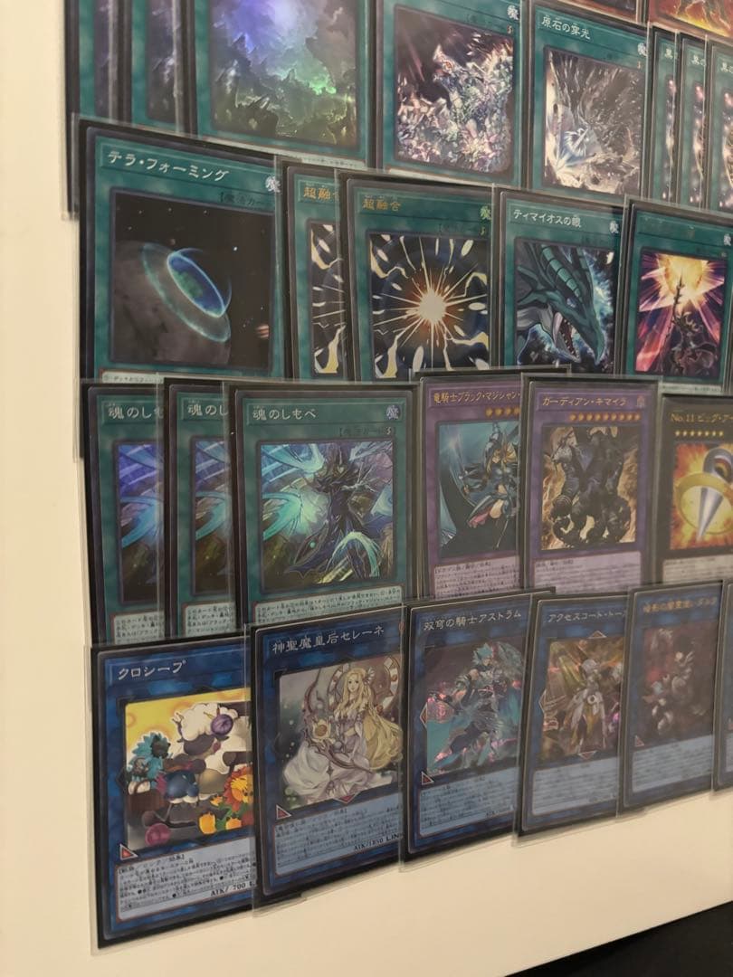 メルカリ便 原石ブラマジ 構築済デッキ スリーブ2重 - メルカリ