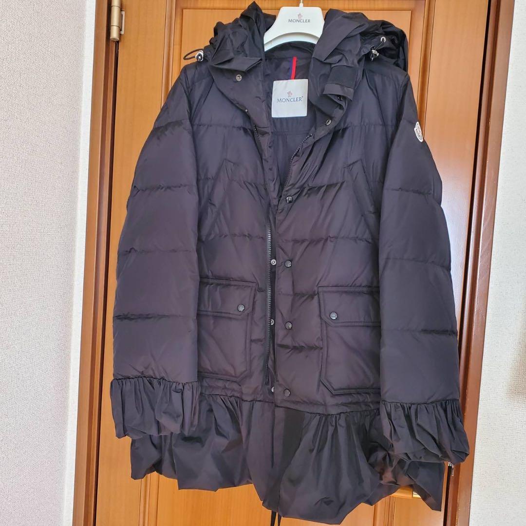 モンクレールserre　ブラック1