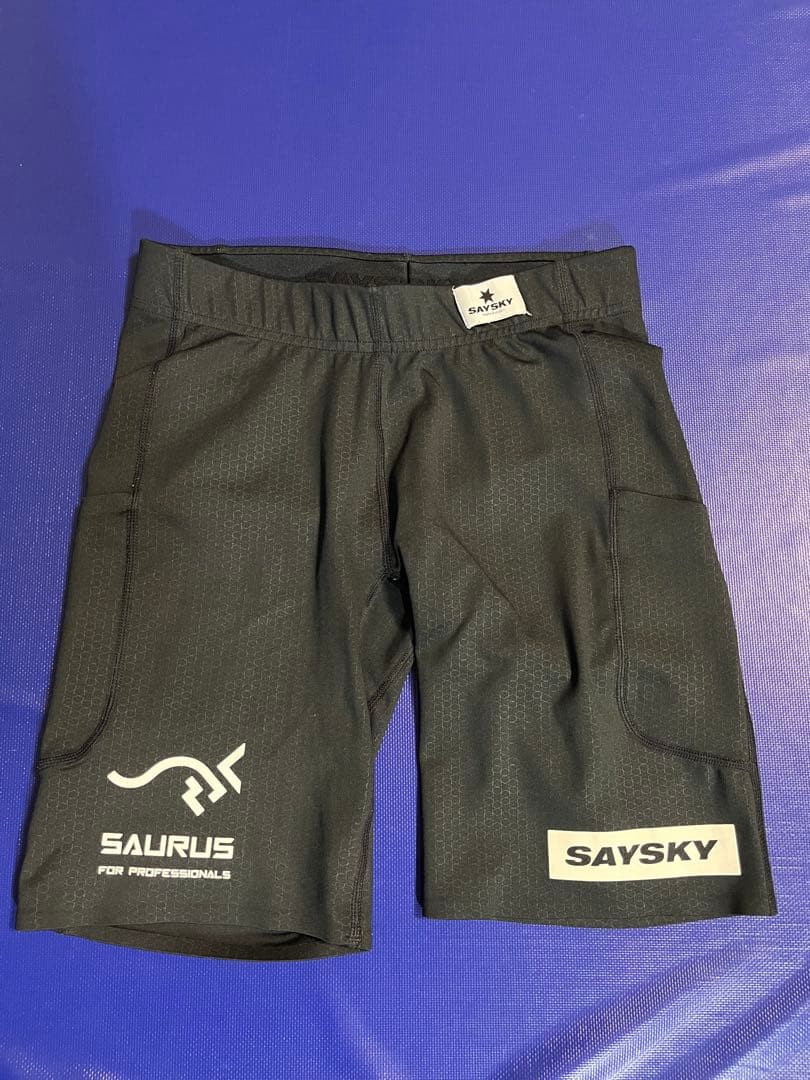 SAYSKY SAURUS ランニング ハーフタイツ メンズ XS 【中古美品】 ユニセックス：S】SAURUS クラシックユニフォーム マーズ / ハーフタイツ |