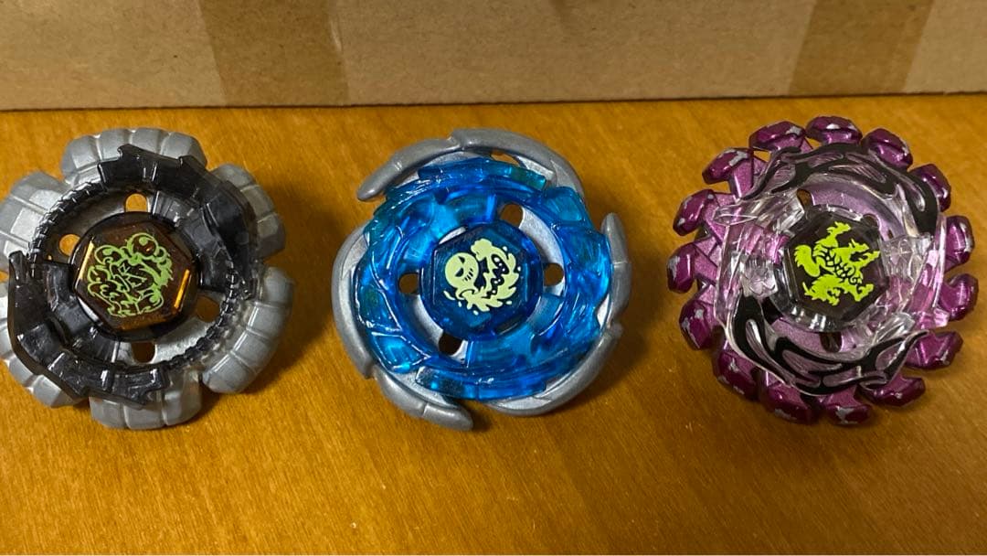 メタルファイトベイブレード アタック＆ディフェンスセット 迎撃逆襲