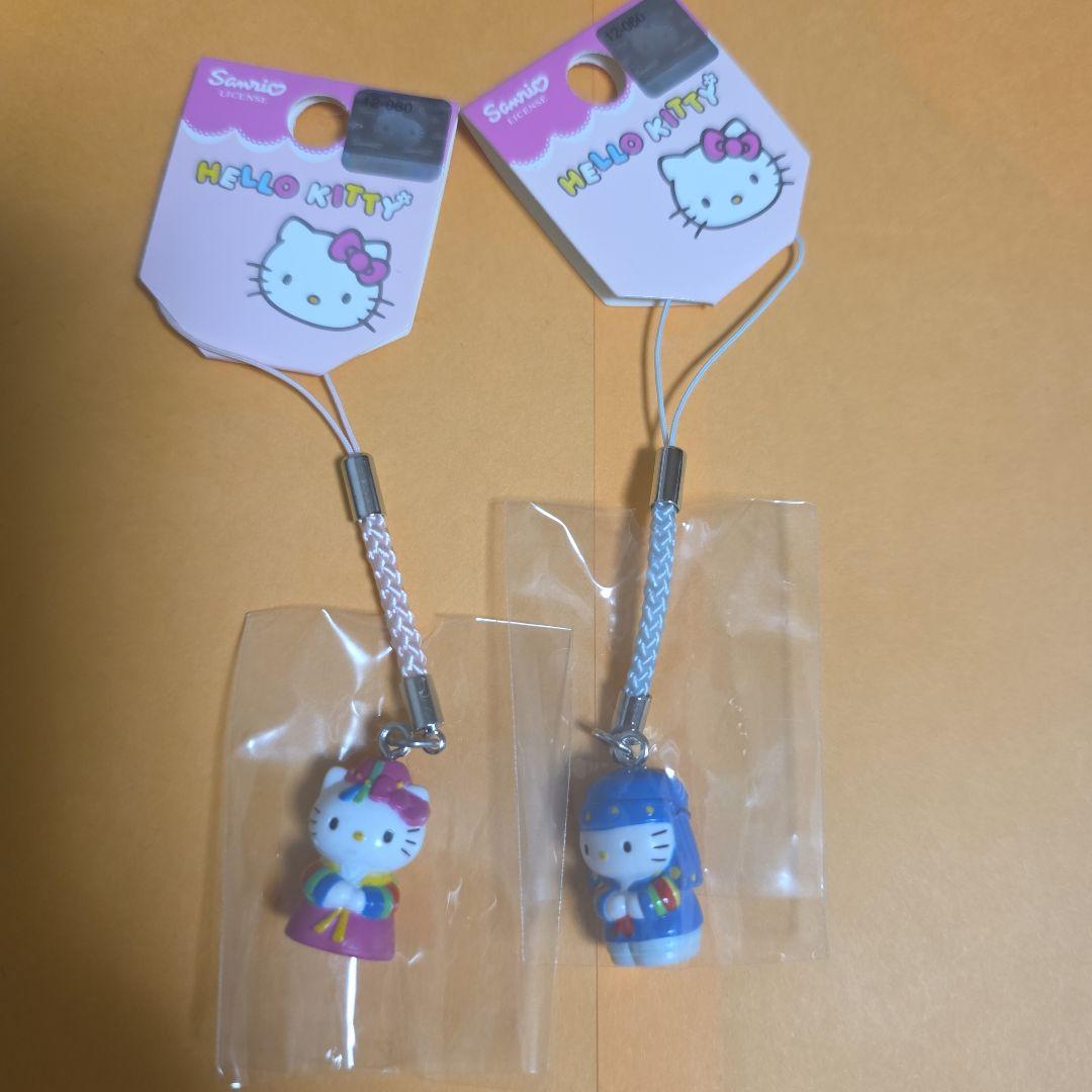 ハローキティ　ご当地キティ　根付　ストラップ　韓国　ペア