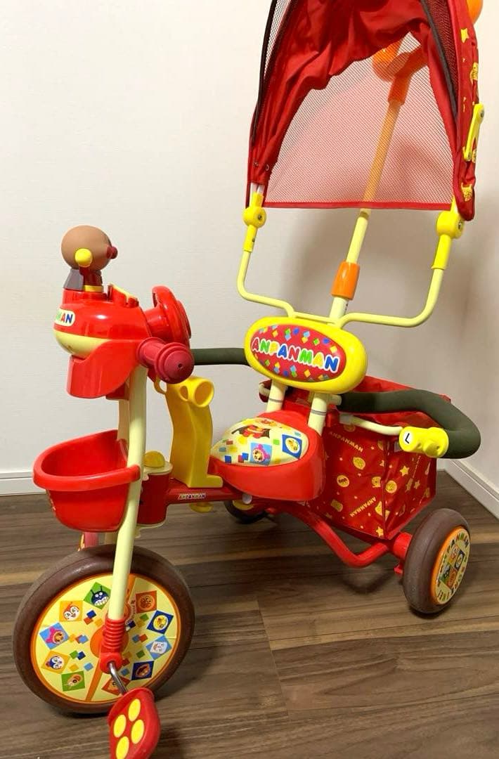 大人気‼︎アンパンマン 三輪車デラックスR - メルカリ