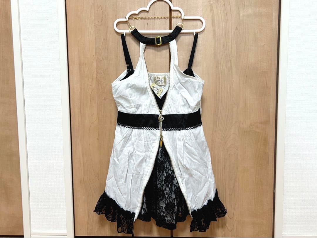 タグ付き♡GOLDS♡ハートチャーム＆ダブルジッパー♡チョーカー付きトップス♡白