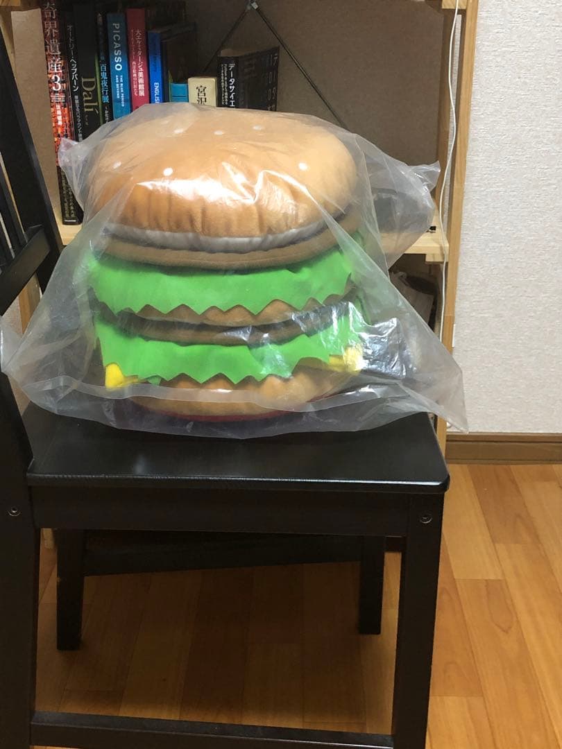 ダブルチーズバーガー、ビッグマック？