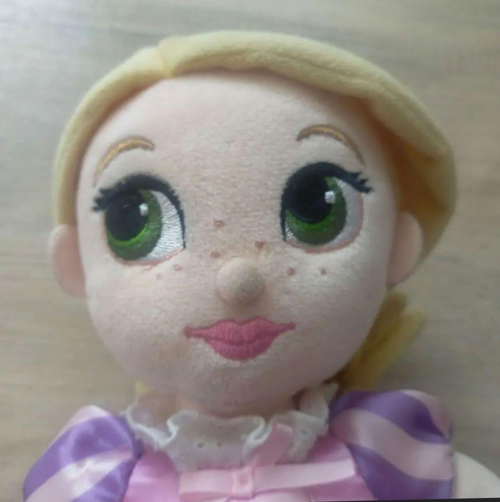 希少】ラプンツェルぬいぐるみ ディズニーストア - メルカリ