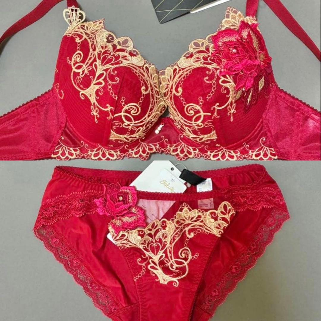 週末値下げ⭐️Salute サルート70g RE E70・M