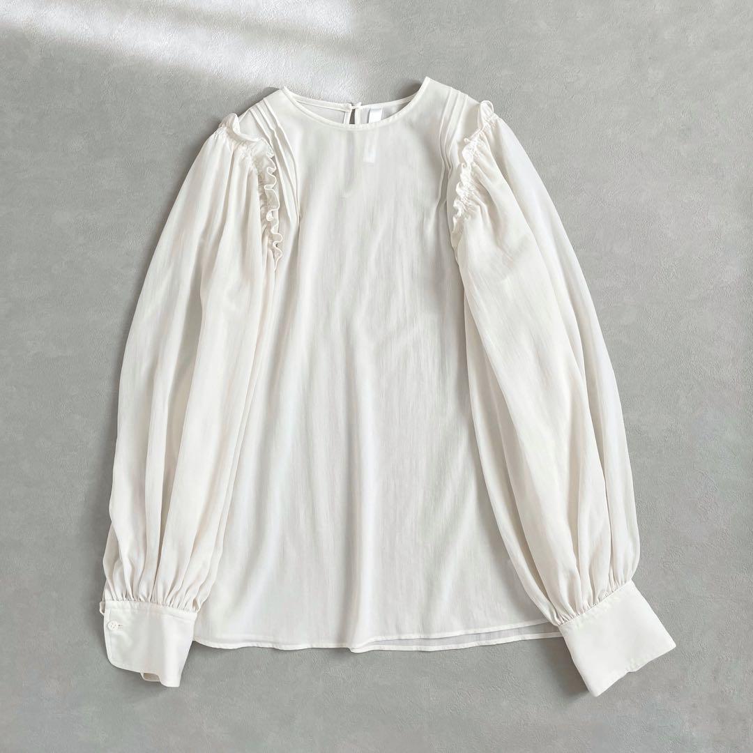 Col Pierrot × éclat コロピエロ エクラ フリル使いブラウスの通販はau