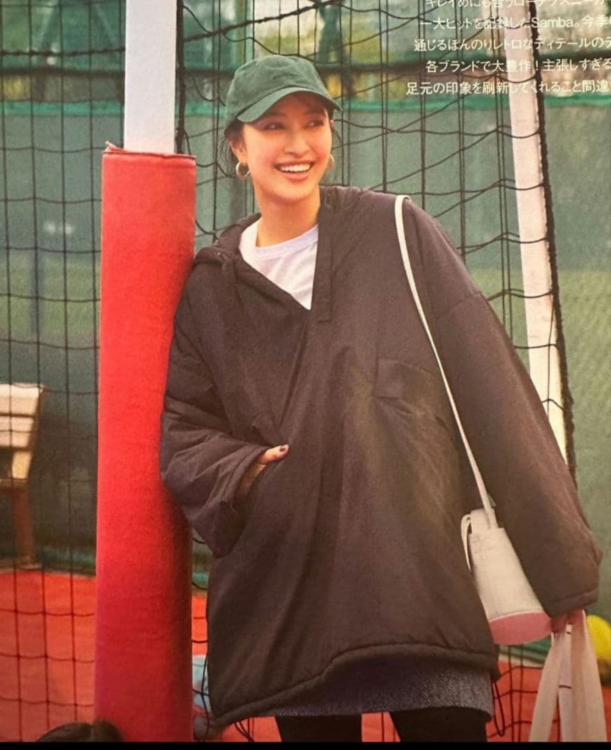 ザハイライツ THEHIGHLIGHTS ダウンジャケット 黒 2 マチャット - メルカリ