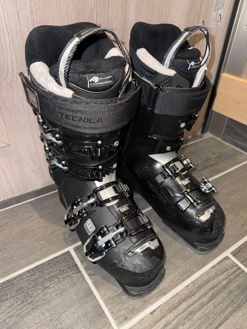 TECNICA スキーブーツ ブラック