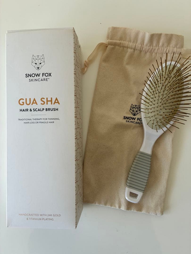 のるてす　 FOX GUA SHA HAIR & BRUSH