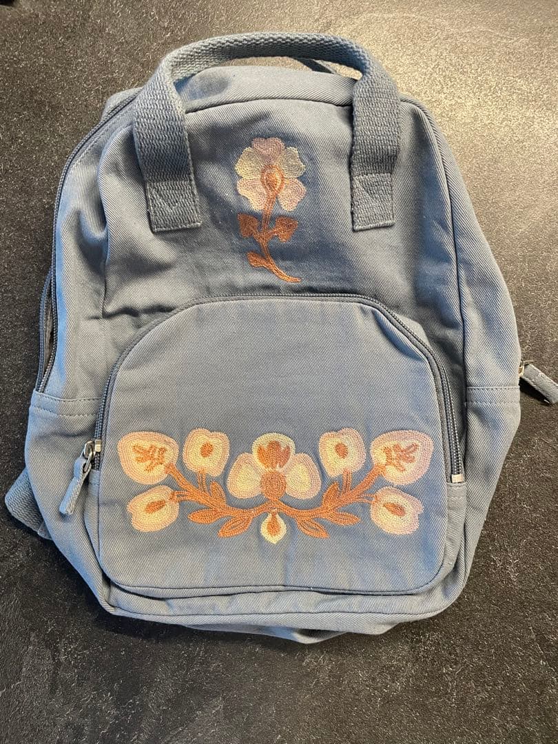 Apolina リュック