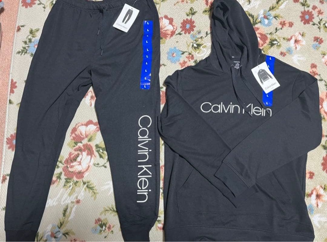   カルバンクラインセットアップ　パーカー　ジョガーパンツ Calvin Klein - 【新品】カルバンクライン CK パーカー ジョガー