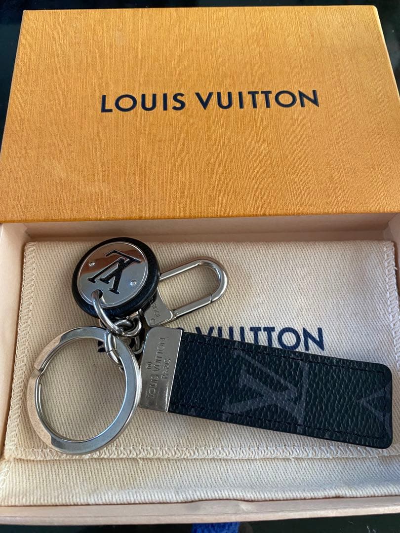 ルイヴィトン キーホルダー イニシアル LV チャーム イニシャル入り最終値下げ