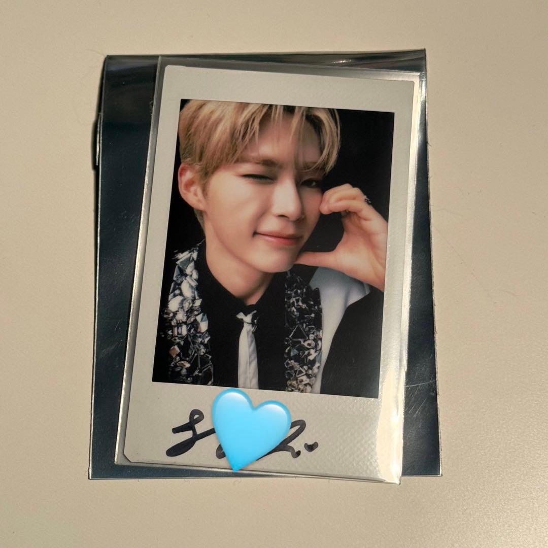 ゼベワン ハンビン トレカ 直筆サイン入り チェキ