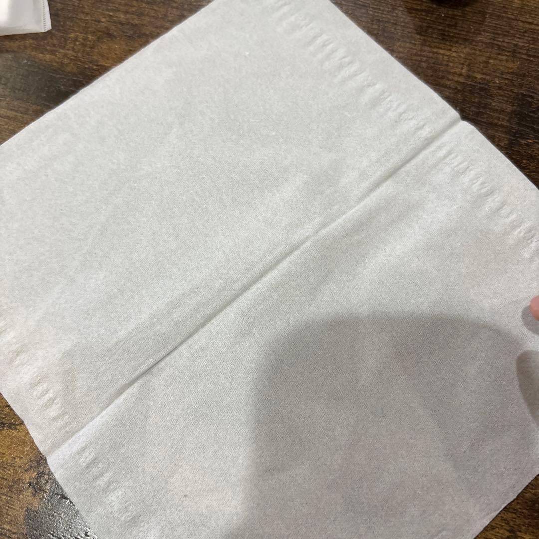 ティッシュ一枚