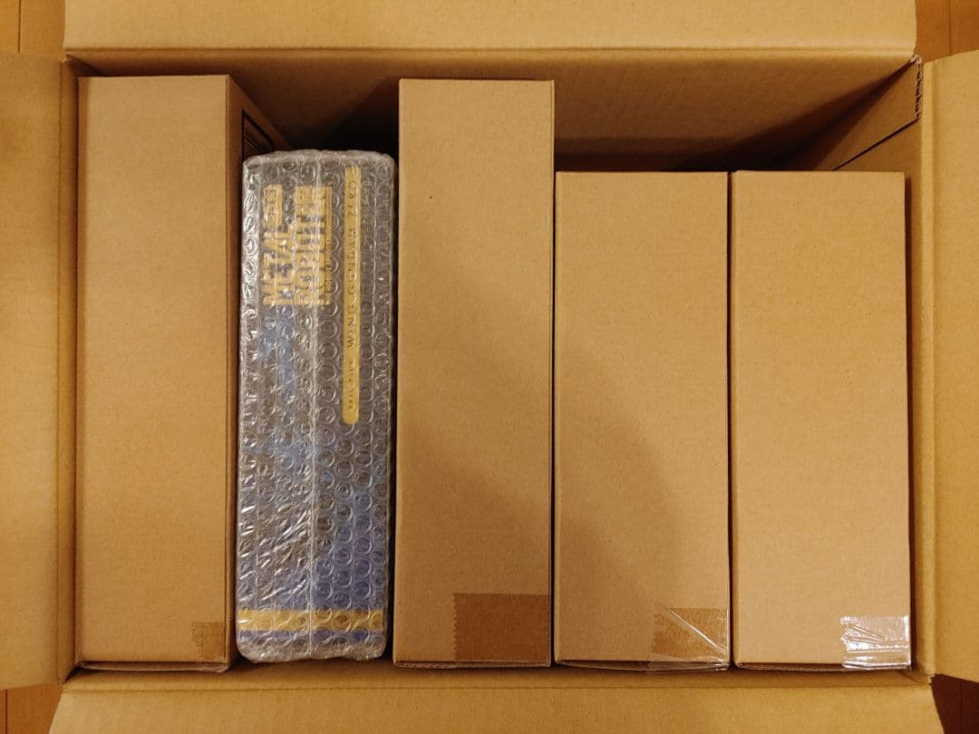 ウイングゼロ＋エピオン＋デスサイズヘル＋アルトロンガンダム＋トールギスII アルトロンガンダムEW（フーティエ装備）、トールギスIIEW（ヒート