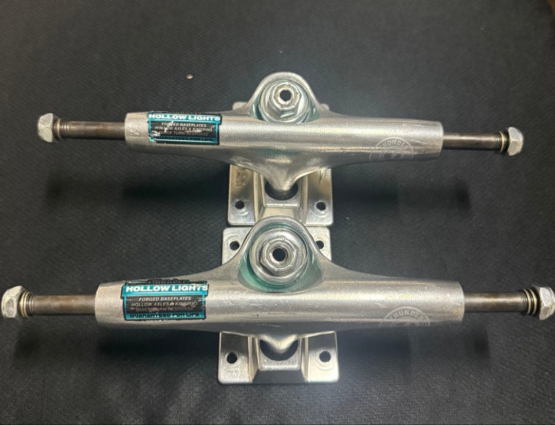 スケートボード thunder Hollow Lights 147 polish