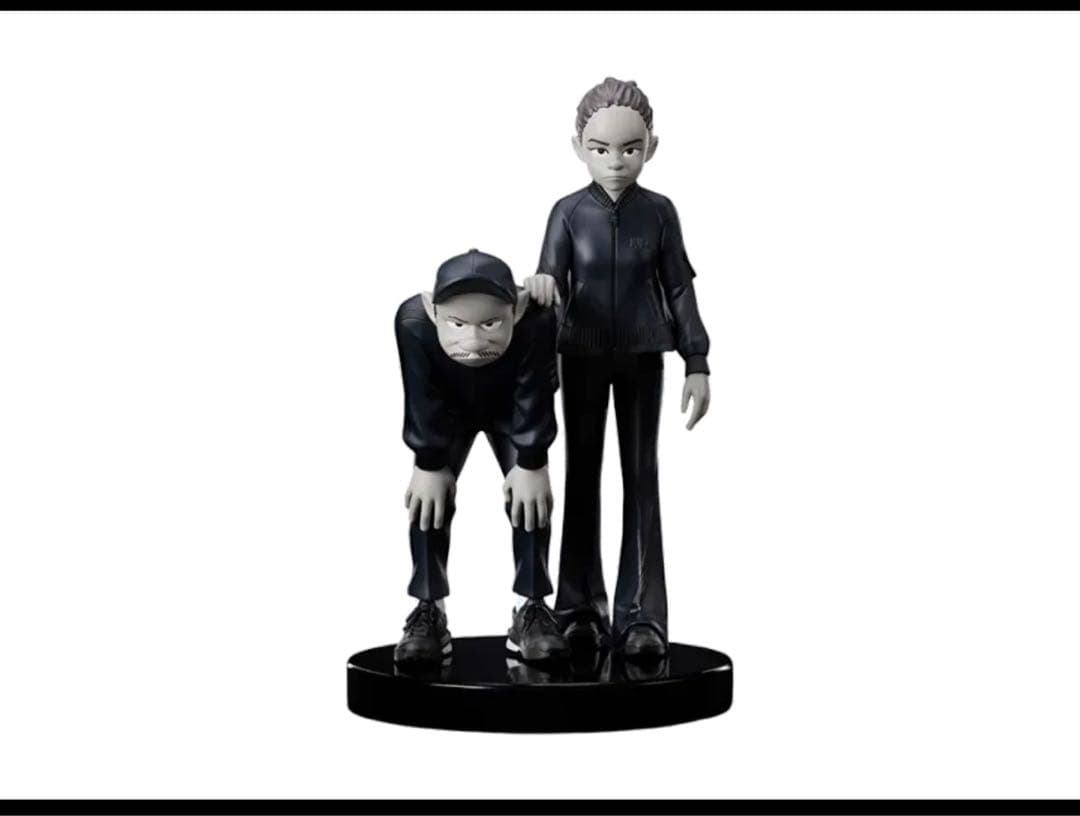 Nike×sacai×YusukeHanaiナイキ×サカイ×花井祐介フィギュア 花井祐介 x Nike x sacai コラボスカルプチャーが国内5月9日より発売