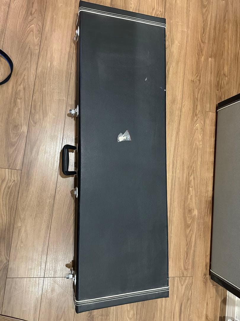 Moser Bastard V モーザー　　B.C.rich 変形ギター