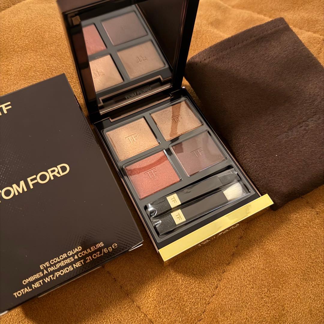 【新品未使用★大人気ハネムーン】TOM FORD アイカラークワッド 4色入り